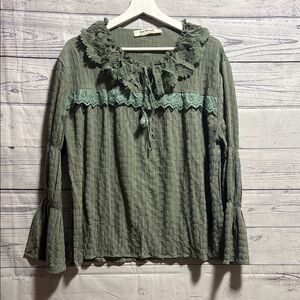 Three Bird Nest longsleeve blouse